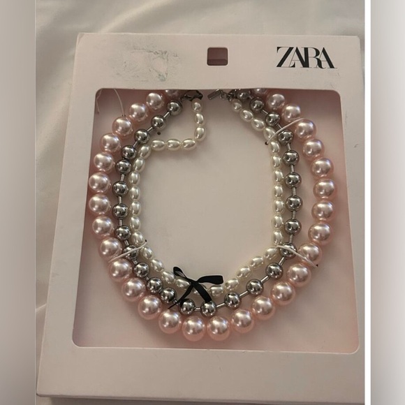 Nwt-Zara- 3 pack of faux pearl necklaces - Picture 3 of 4